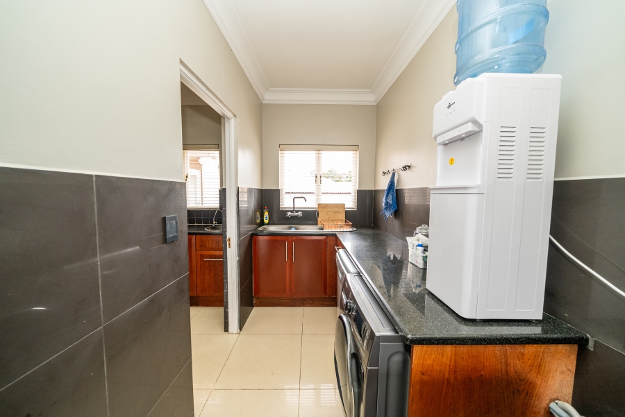 4 Bedroom Property for Sale in Waterkloof Ridge Gauteng