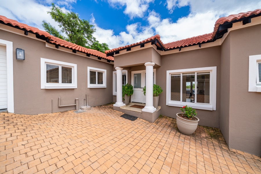 4 Bedroom Property for Sale in Waterkloof Ridge Gauteng