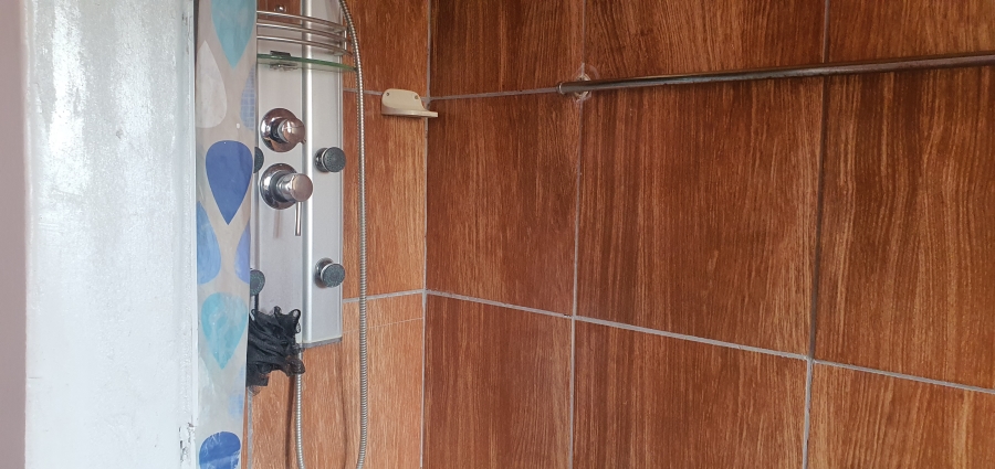 To Let 2 Bedroom Property for Rent in Rensburg Gauteng