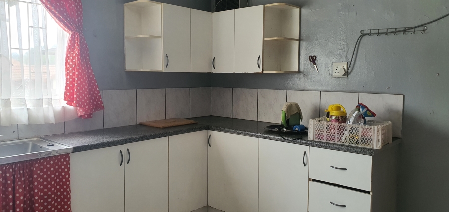 To Let 2 Bedroom Property for Rent in Rensburg Gauteng