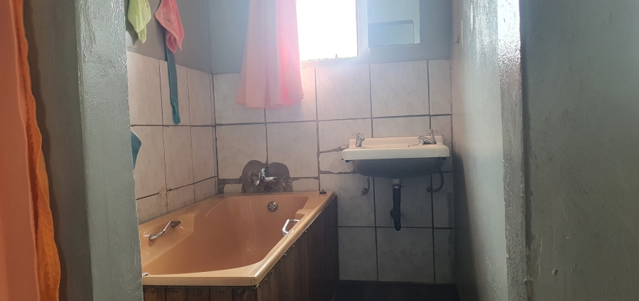 To Let 2 Bedroom Property for Rent in Rensburg Gauteng