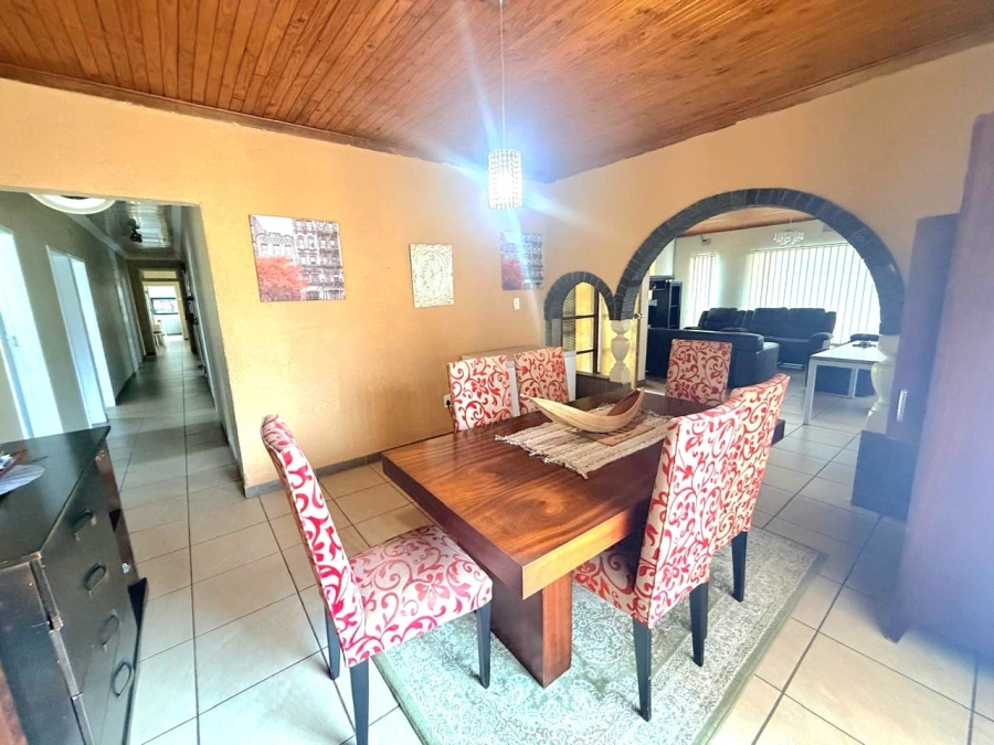 4 Bedroom Property for Sale in Golf Park Gauteng