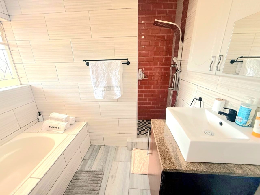 4 Bedroom Property for Sale in Golf Park Gauteng