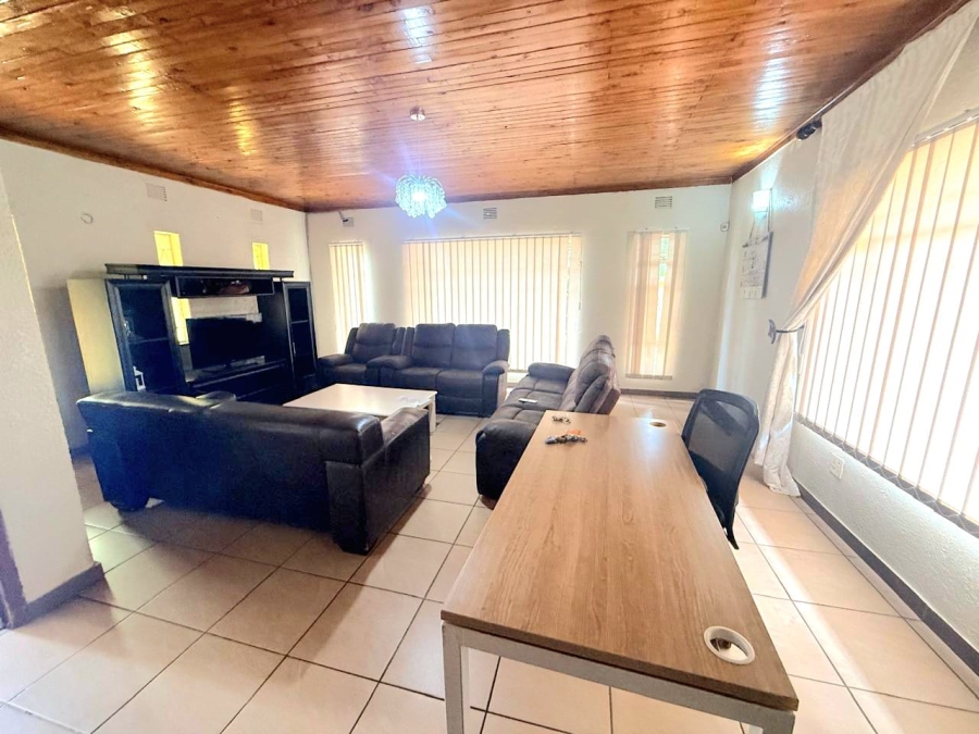 4 Bedroom Property for Sale in Golf Park Gauteng