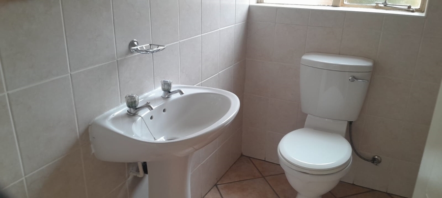 2 Bedroom Property for Sale in Magalieskruin Gauteng