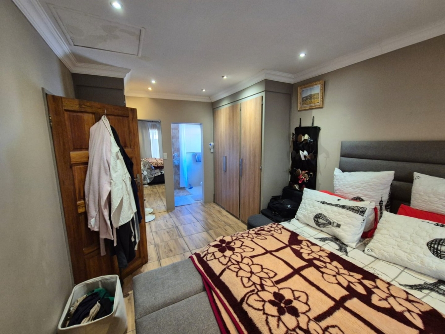 3 Bedroom Property for Sale in Magalieskruin Gauteng