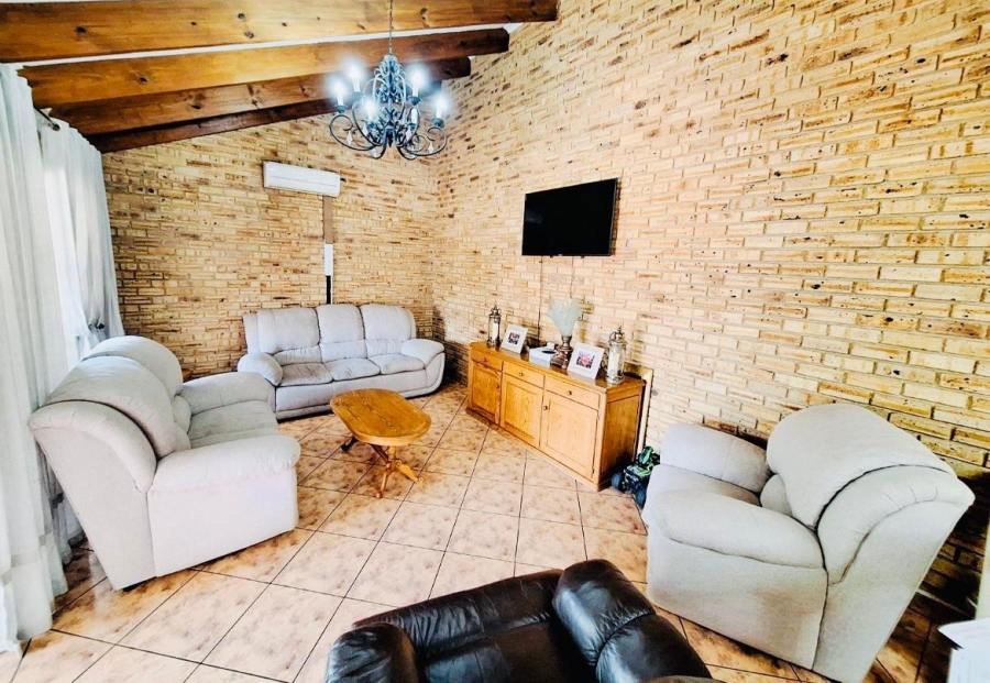 3 Bedroom Property for Sale in Noordheuwel Gauteng