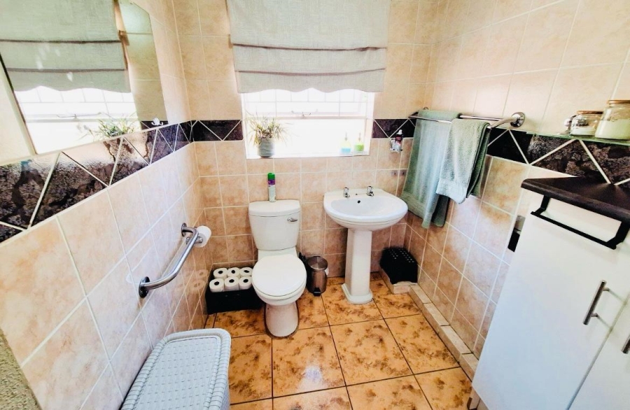 3 Bedroom Property for Sale in Noordheuwel Gauteng