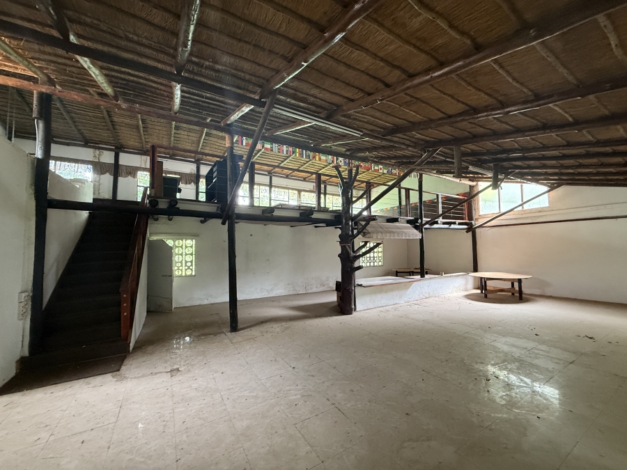 8 Bedroom Property for Sale in Kromdraai AH Gauteng