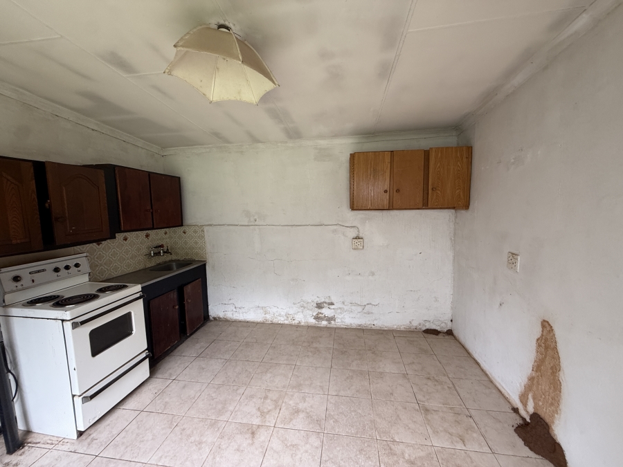 8 Bedroom Property for Sale in Kromdraai AH Gauteng