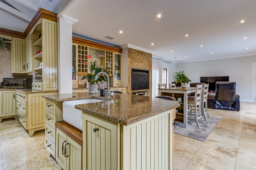 4 Bedroom Property for Sale in Serengeti Lifestyle Estate Gauteng