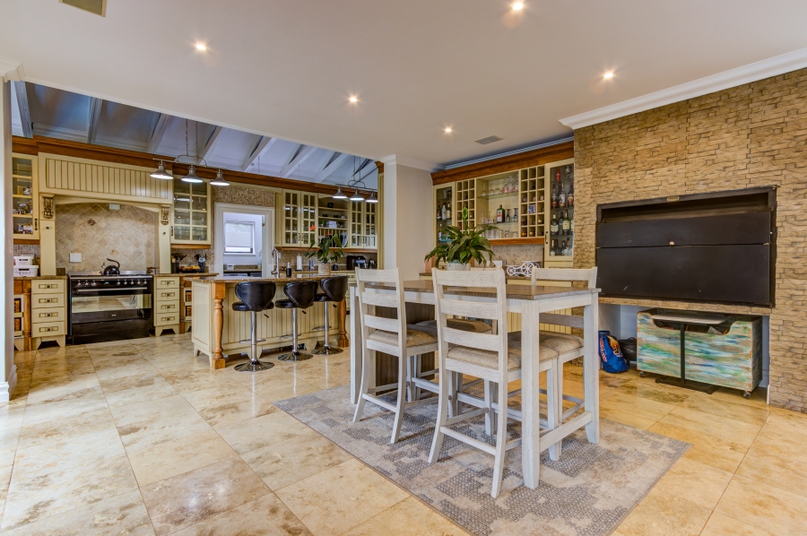 4 Bedroom Property for Sale in Serengeti Lifestyle Estate Gauteng