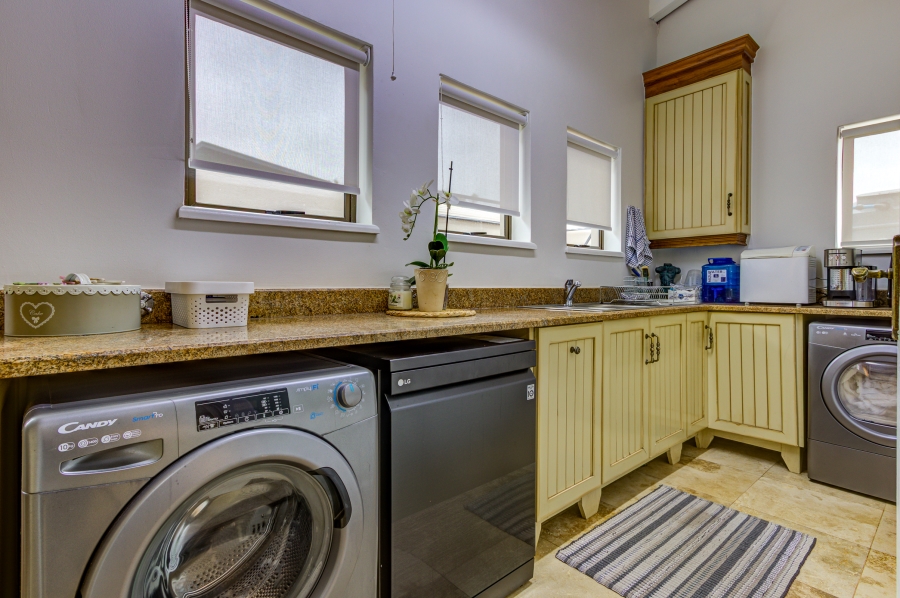 4 Bedroom Property for Sale in Serengeti Lifestyle Estate Gauteng