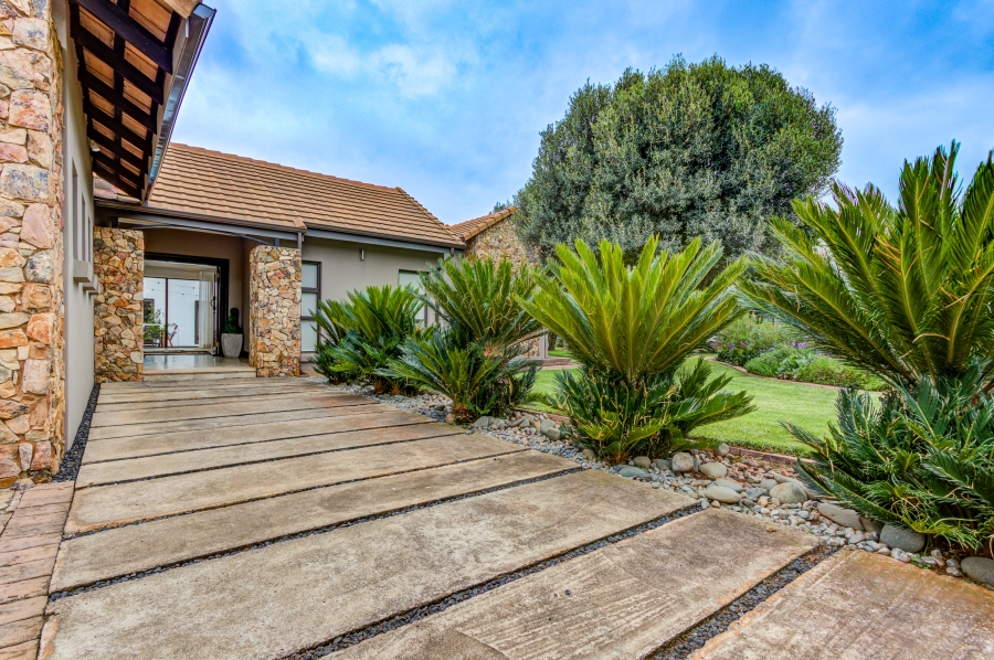 4 Bedroom Property for Sale in Serengeti Lifestyle Estate Gauteng