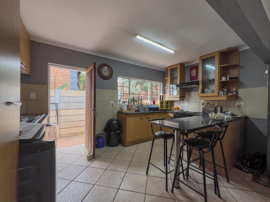 4 Bedroom Property for Sale in Glen Marais Gauteng