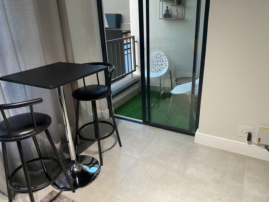 To Let 1 Bedroom Property for Rent in Waterfall Gauteng