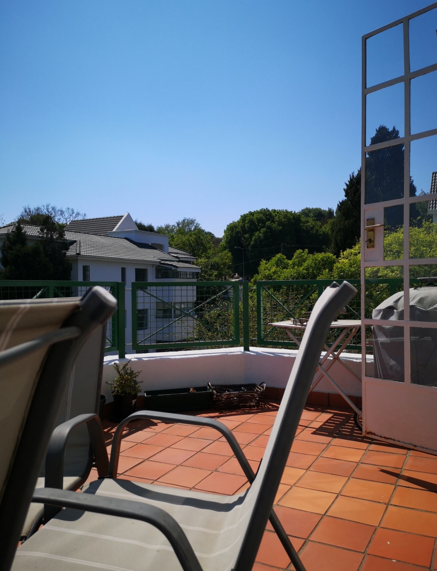 2 Bedroom Property for Sale in Dunkeld West Gauteng