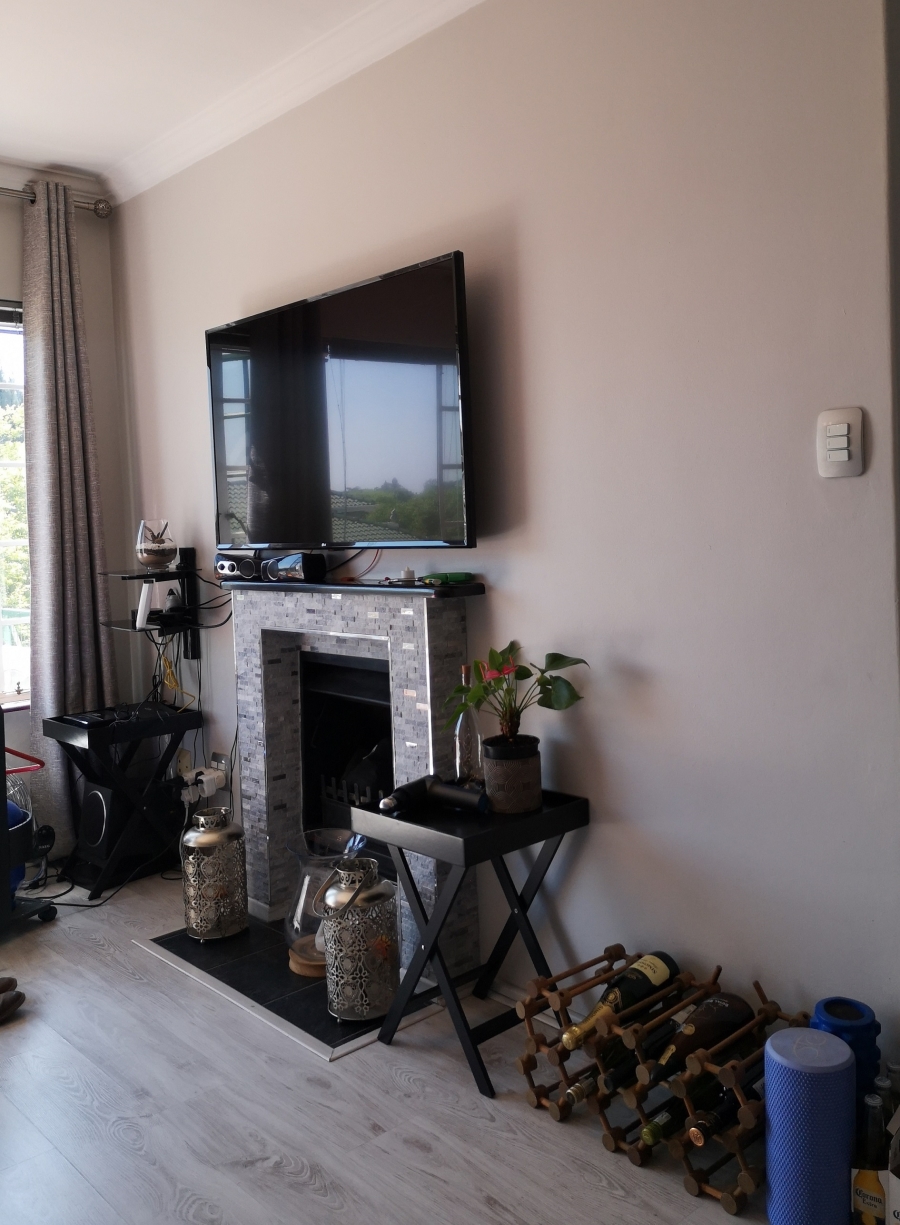 2 Bedroom Property for Sale in Dunkeld West Gauteng