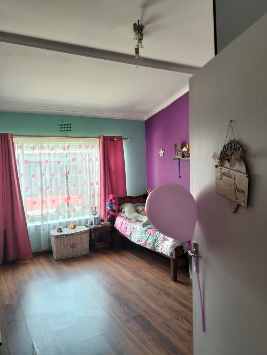 7 Bedroom Property for Sale in Lambton Gauteng