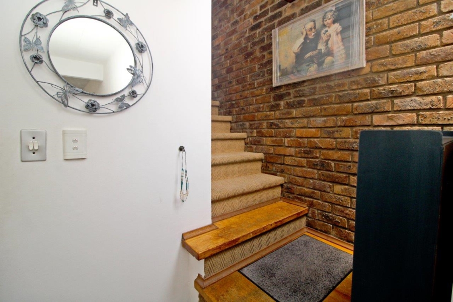 2 Bedroom Property for Sale in Primrose Hill Gauteng