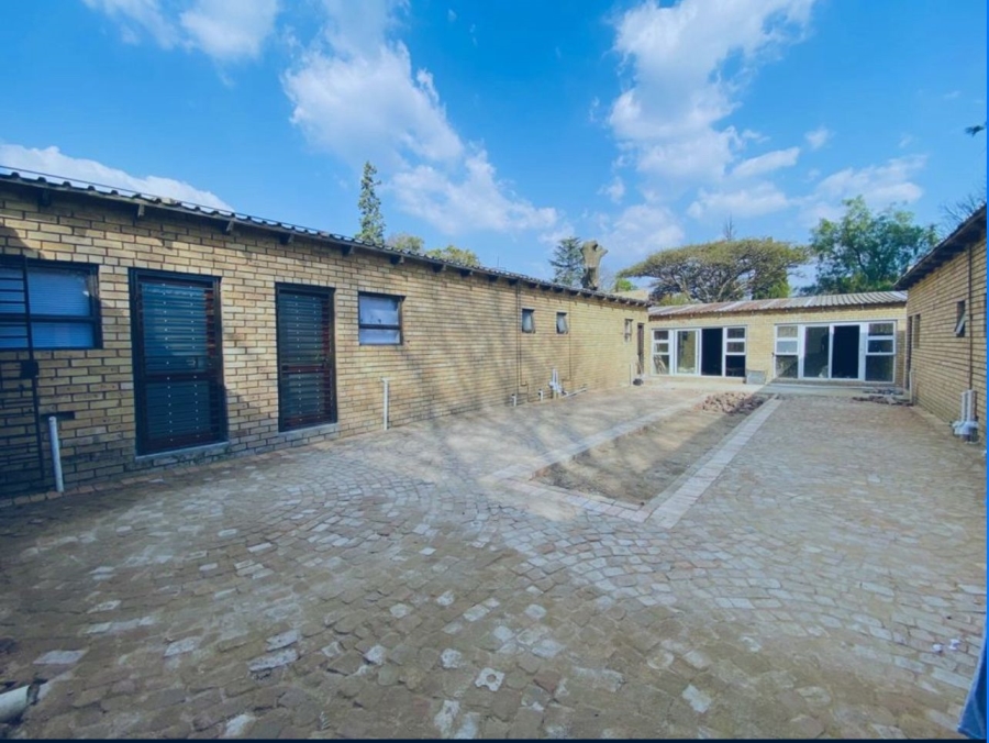 16 Bedroom Property for Sale in Lombardy East Gauteng