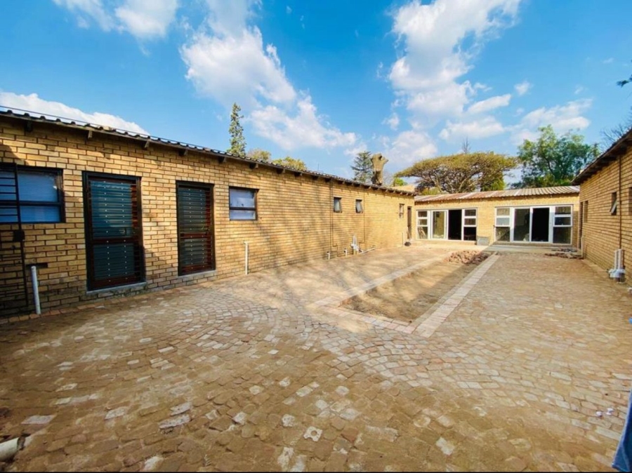 16 Bedroom Property for Sale in Lombardy East Gauteng