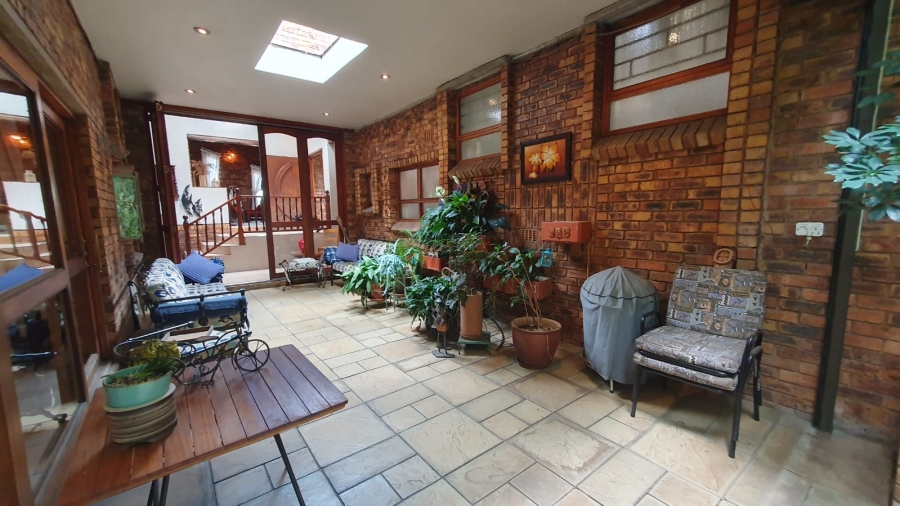 3 Bedroom Property for Sale in Mulbarton Gauteng