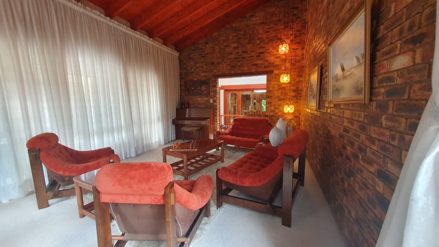 3 Bedroom Property for Sale in Mulbarton Gauteng