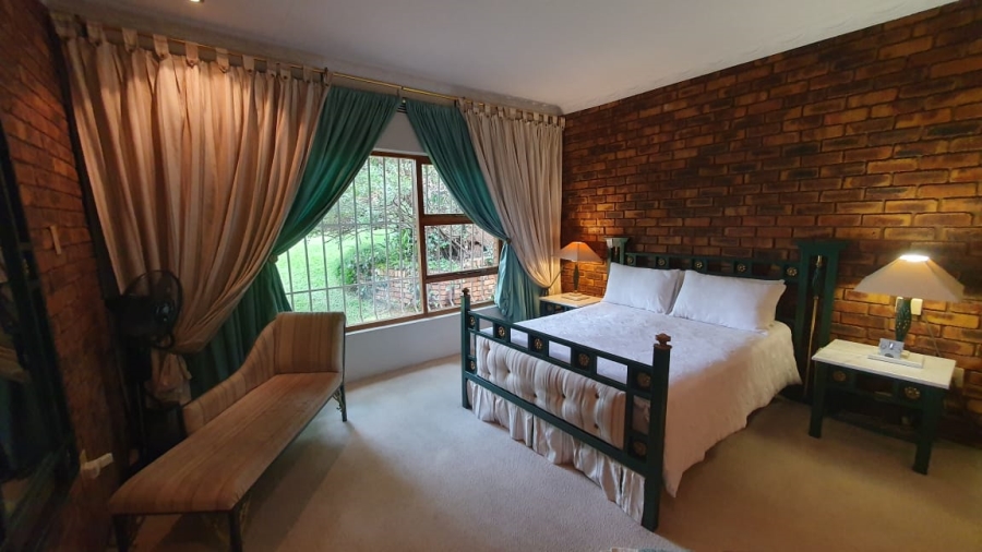 3 Bedroom Property for Sale in Mulbarton Gauteng