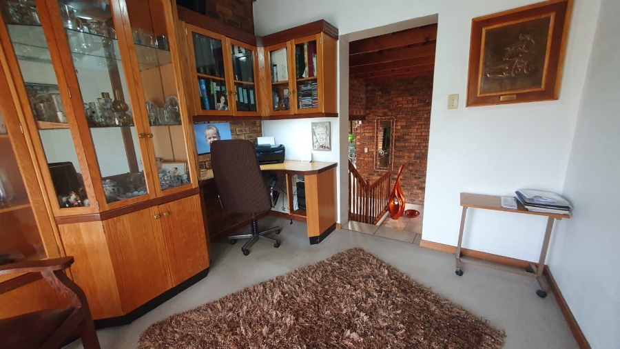 3 Bedroom Property for Sale in Mulbarton Gauteng