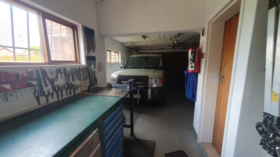 3 Bedroom Property for Sale in Mulbarton Gauteng