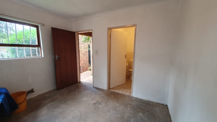 3 Bedroom Property for Sale in Mulbarton Gauteng