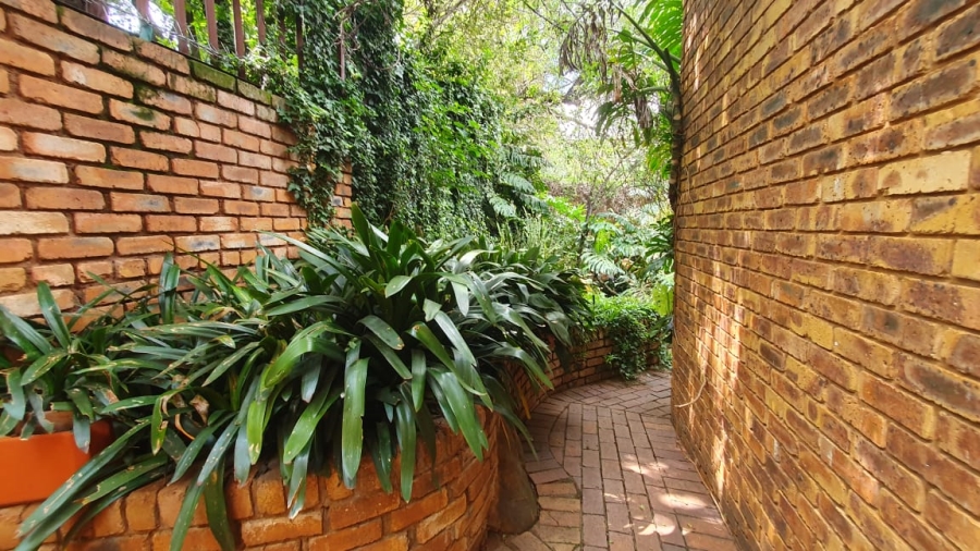 3 Bedroom Property for Sale in Mulbarton Gauteng