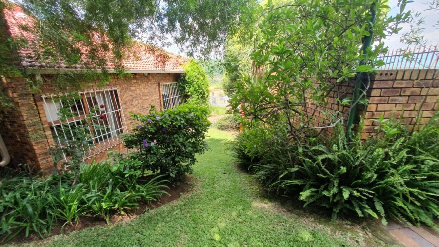 3 Bedroom Property for Sale in Mulbarton Gauteng