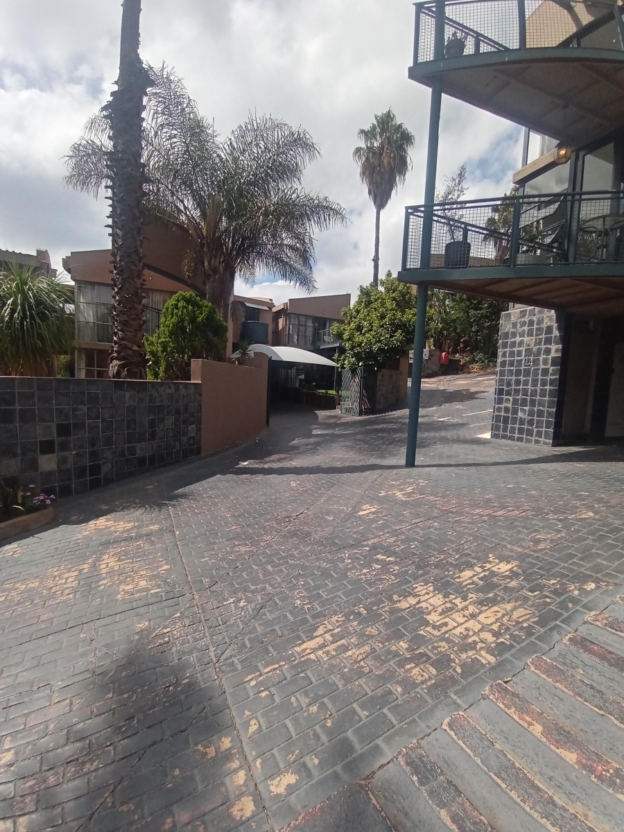 2 Bedroom Property for Sale in Bassonia Gauteng
