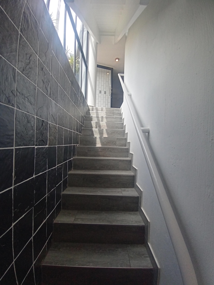 2 Bedroom Property for Sale in Bassonia Gauteng