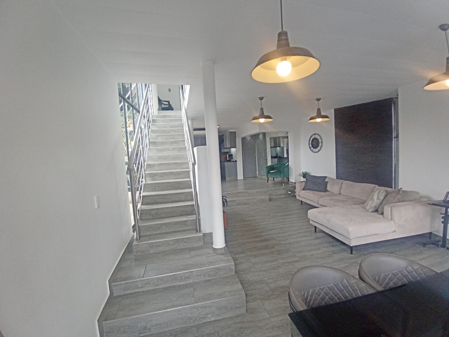 2 Bedroom Property for Sale in Bassonia Gauteng