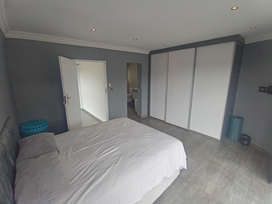 2 Bedroom Property for Sale in Bassonia Gauteng