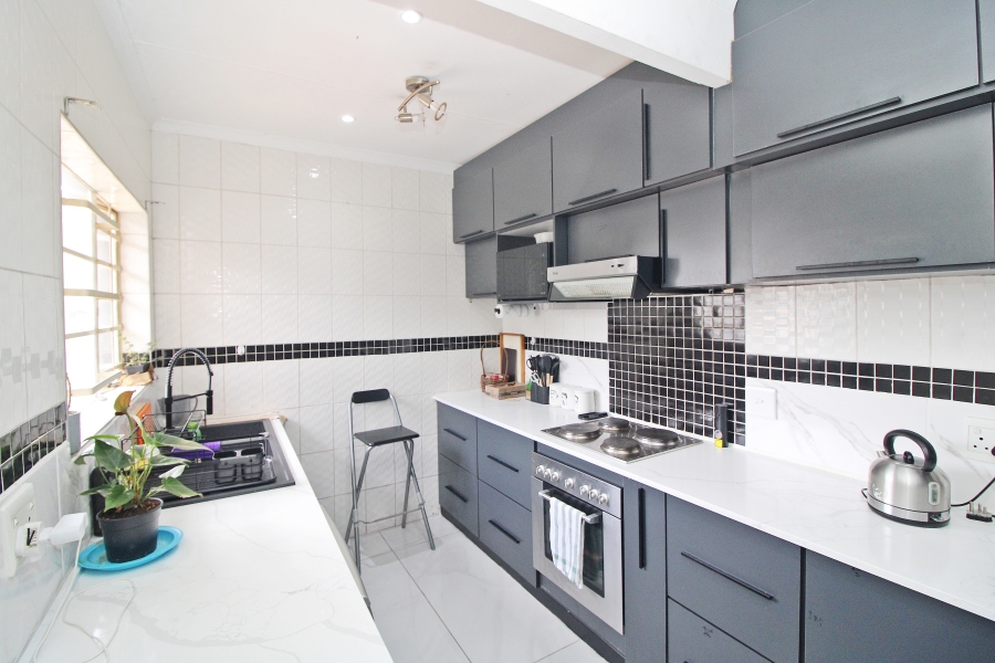 2 Bedroom Property for Sale in Klopperpark Gauteng