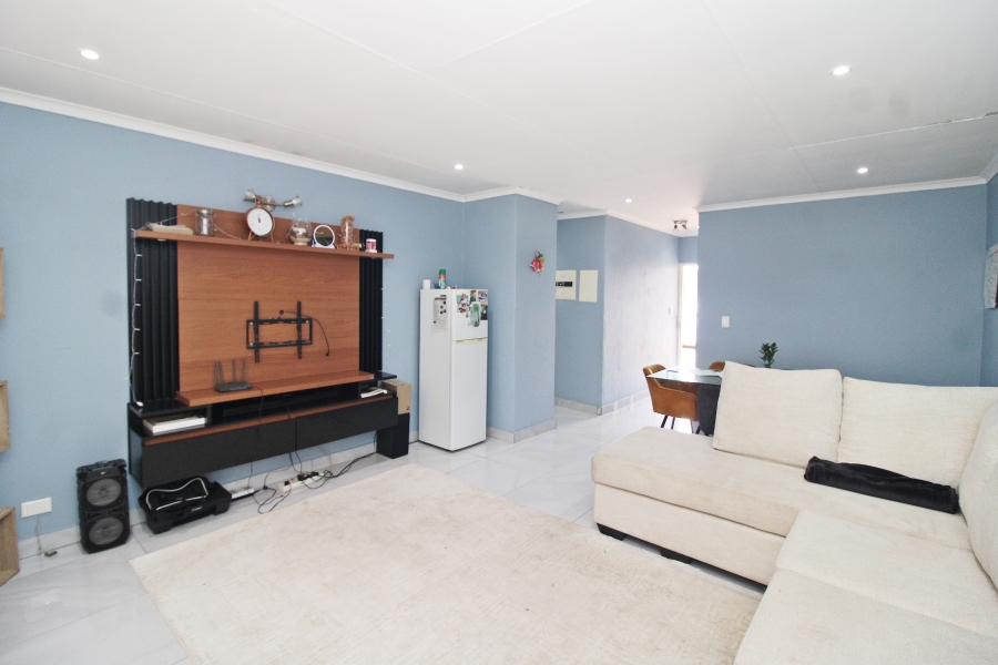 2 Bedroom Property for Sale in Klopperpark Gauteng