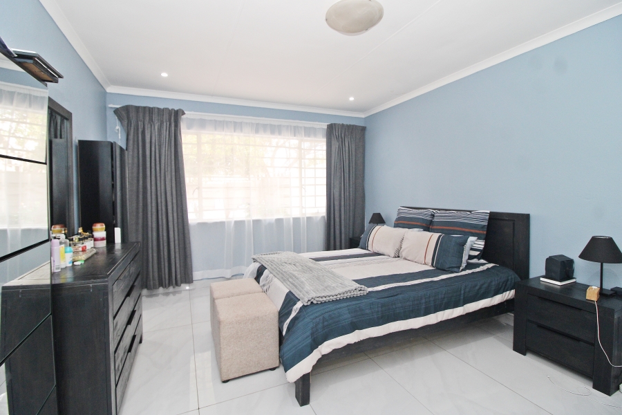 2 Bedroom Property for Sale in Klopperpark Gauteng