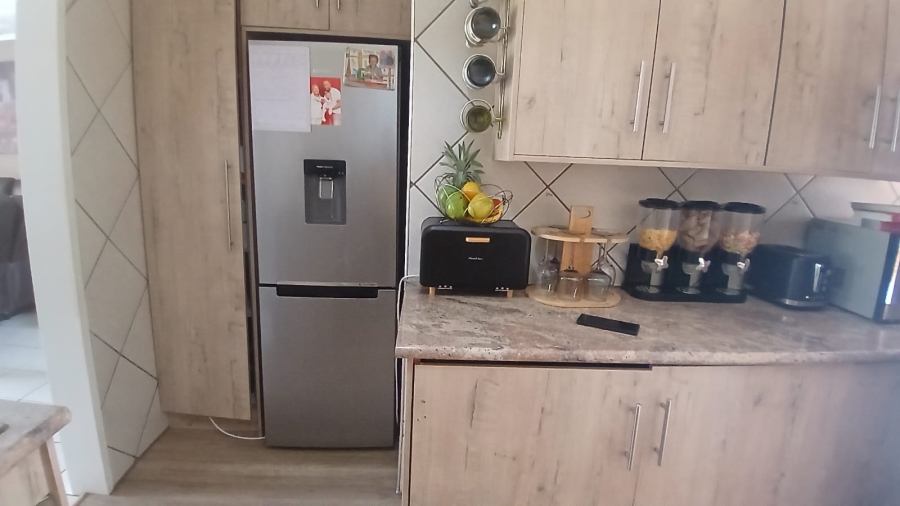 3 Bedroom Property for Sale in Primrose Hill Gauteng