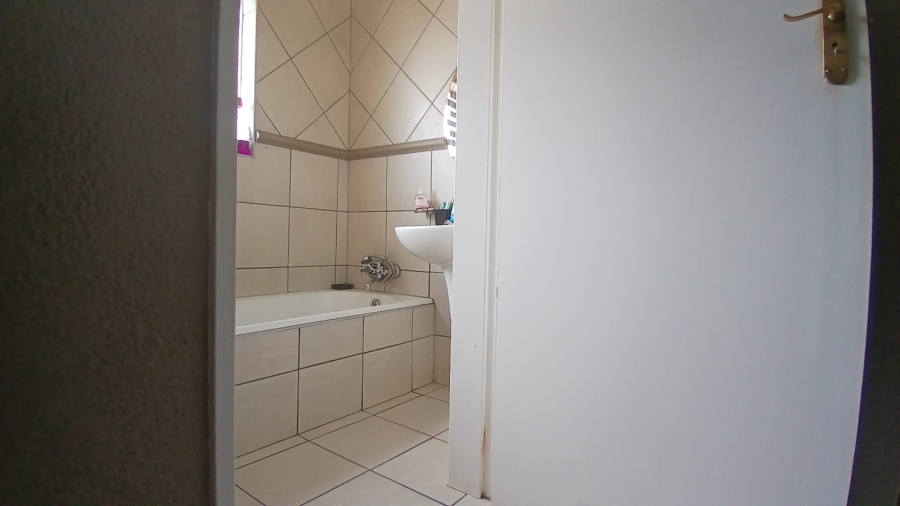 3 Bedroom Property for Sale in Primrose Hill Gauteng