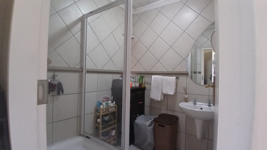 3 Bedroom Property for Sale in Primrose Hill Gauteng