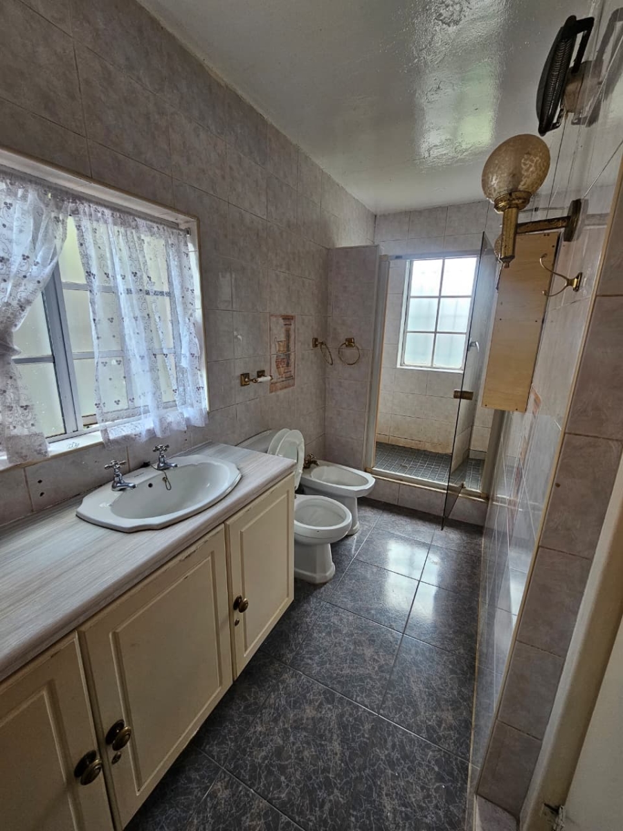 To Let 1 Bedroom Property for Rent in Observatory Gauteng