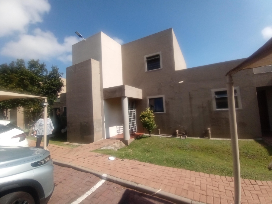 3 Bedroom Property for Sale in New Market Gauteng