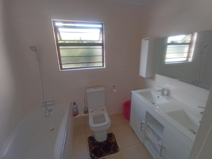 3 Bedroom Property for Sale in New Market Gauteng