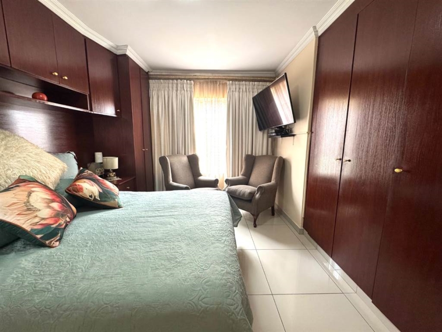 3 Bedroom Property for Sale in South Crest Gauteng