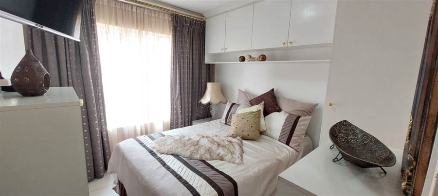 3 Bedroom Property for Sale in South Crest Gauteng