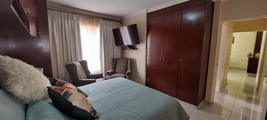 3 Bedroom Property for Sale in South Crest Gauteng